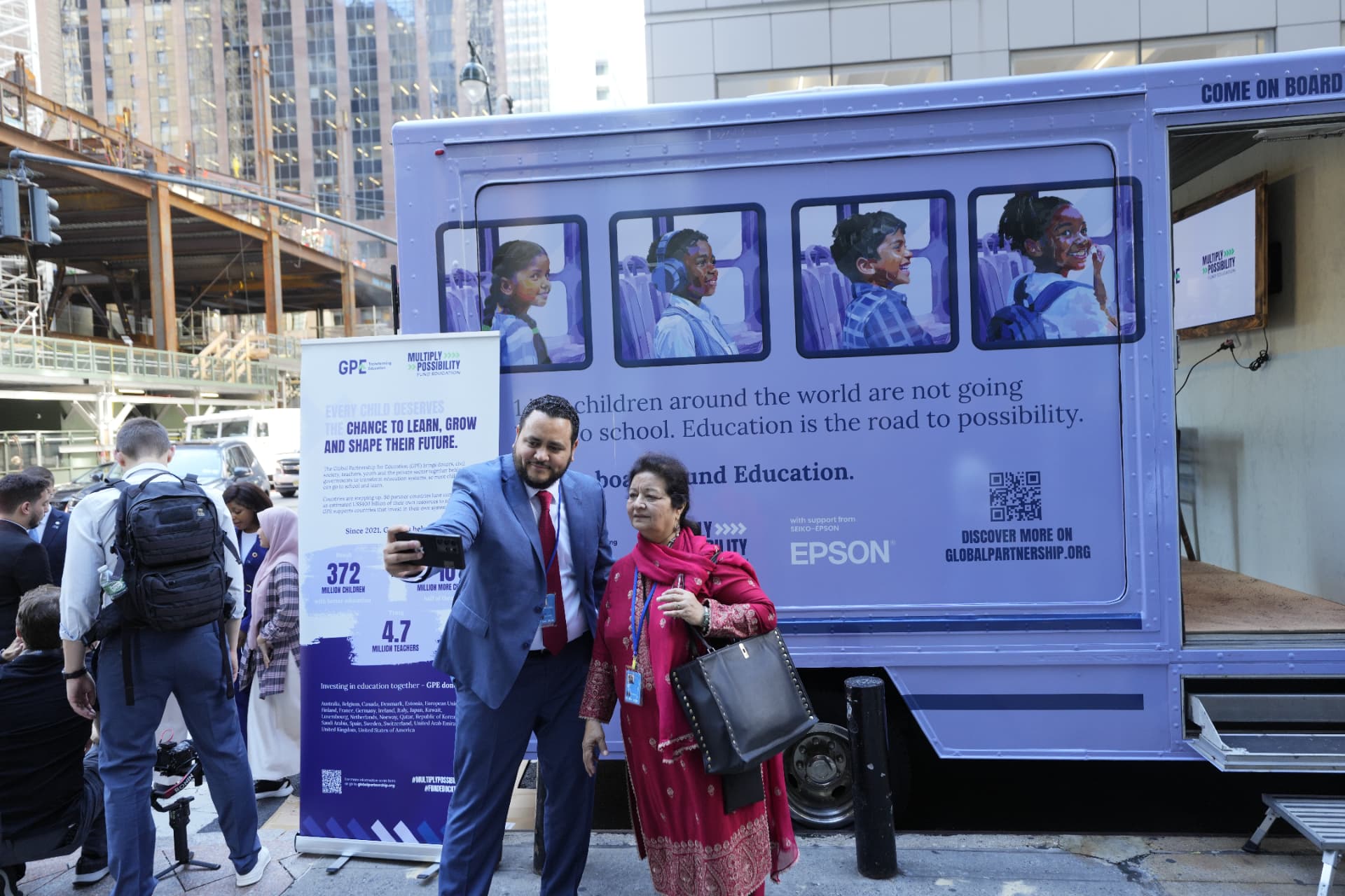 Il truck-aula Multiply Possibility per le strade di New York